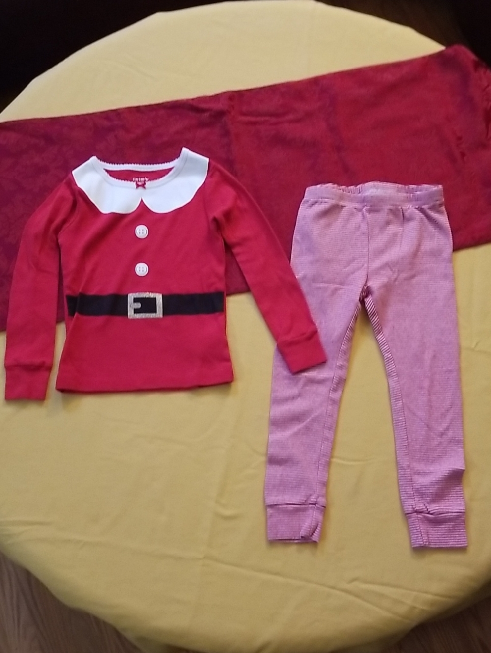 ❣5 for $25 Sale❣ Carter's Red And White Elf Pajama Set - Size 4T